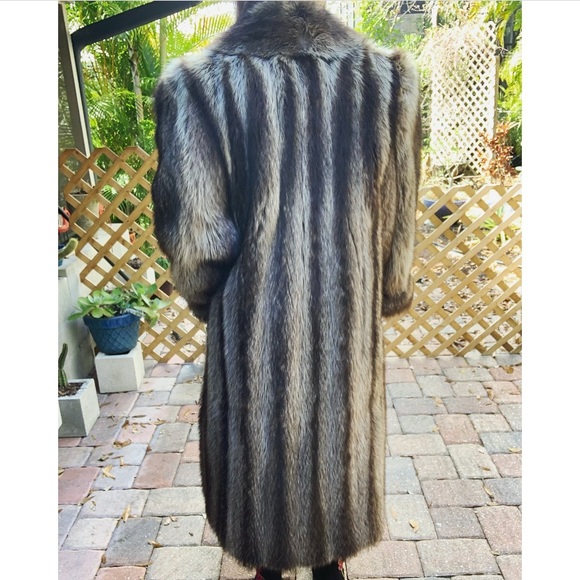 SOLD - Picture 2 of 7